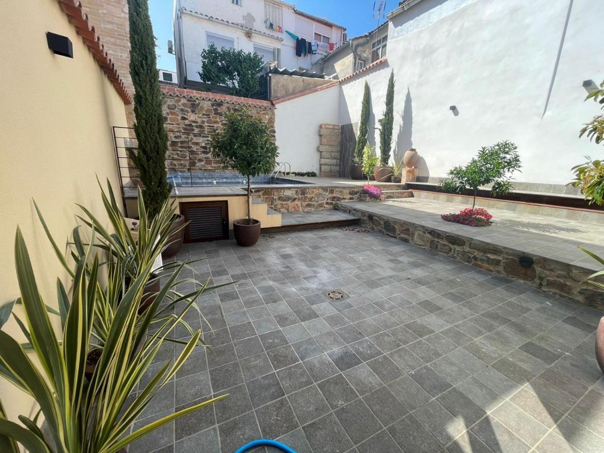 Apartamentos Turisticos De La Bernarda Caces Εξωτερικό φωτογραφία